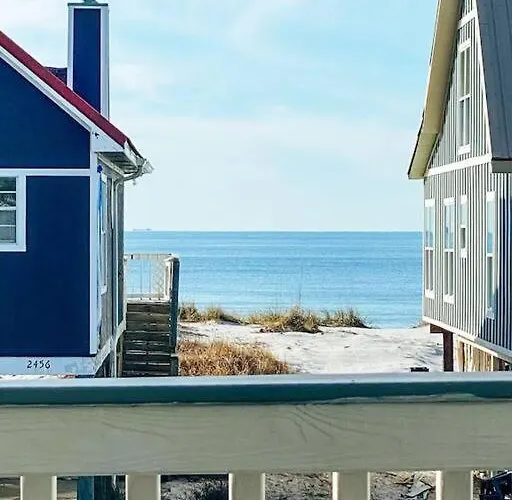 Eye-catching W/ Picturesque Coastal Views