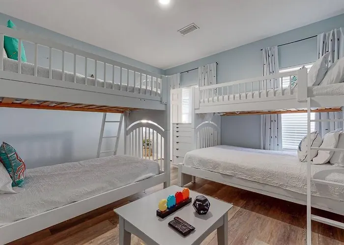 Eye-catching W/ Picturesque Coastal Views Holiday home *