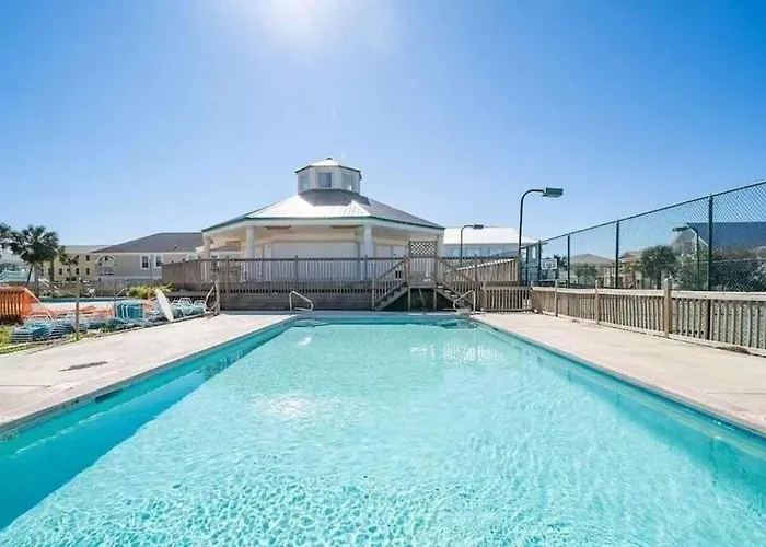 Eye-catching W/ Picturesque Coastal Views Gulf Shores