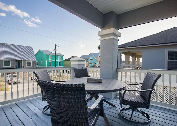 Eye-catching W/ Picturesque Coastal Views * Gulf Shores