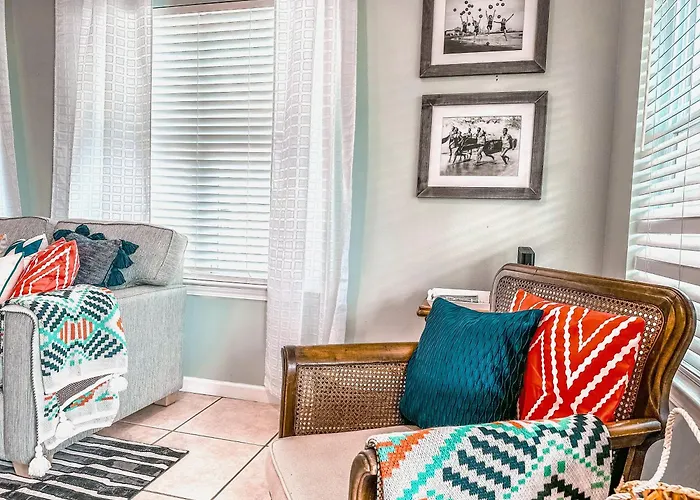 Eye-catching W/ Picturesque Coastal Views * Gulf Shores