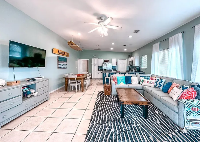 Eye-catching W/ Picturesque Coastal Views Holiday home